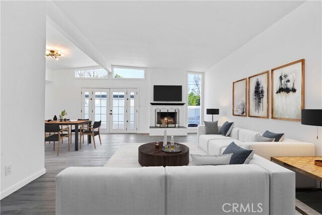 Building Photo - 5942 Graves Ave