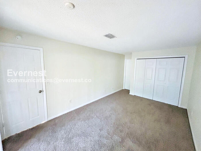 Building Photo - 1301 Gulfview Woods Ln