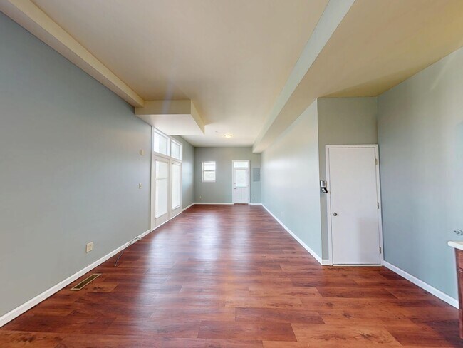 Building Photo - 3861-3869 McRee