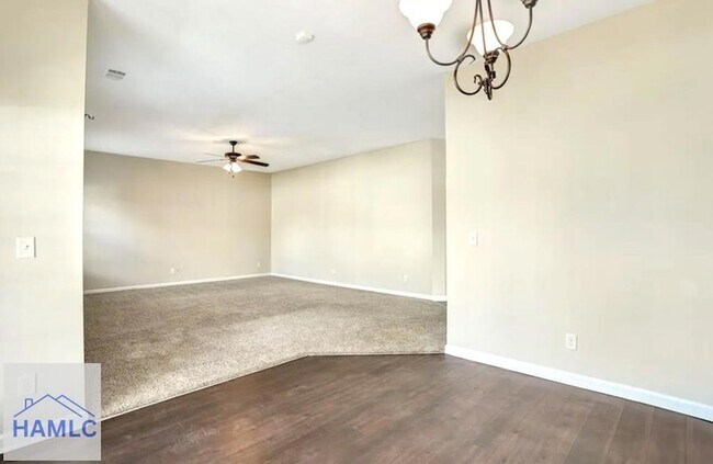 Building Photo - 763 English Oak Dr