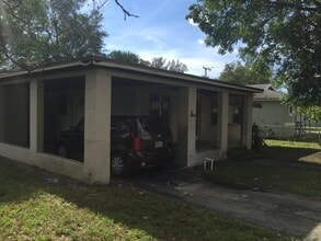 Building Photo - 806 NW 15th Ave
