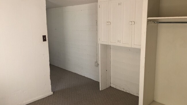 Building Photo - 513-515 NE Kamiaken Street