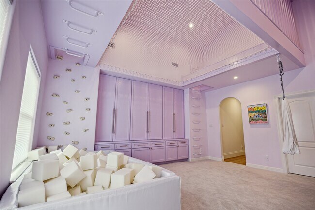 Building Photo - 6206 Piping Rock Ln