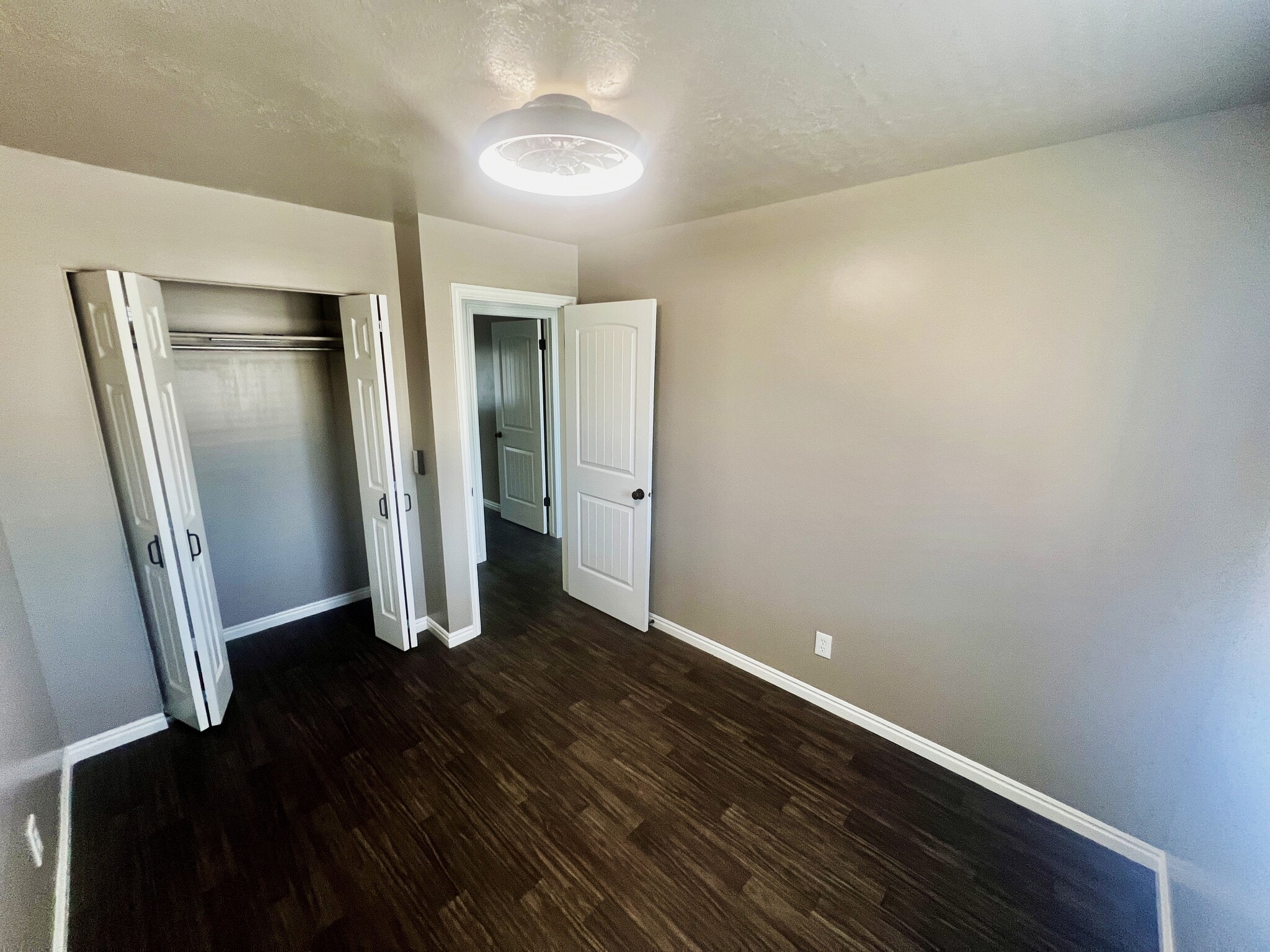 Building Photo - 1583 S 1000 E