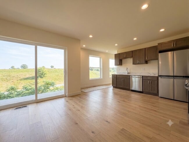 Building Photo - 881 Kimball Ln