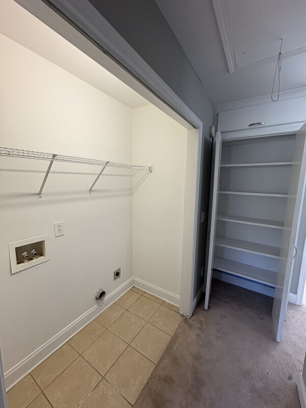 Building Photo - 1921 Wayne St