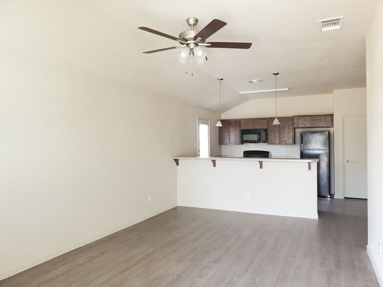 Building Photo - 5804 Rustler Dr