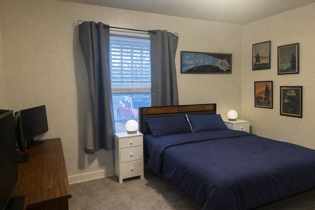 Building Photo - 2118 7th Ave