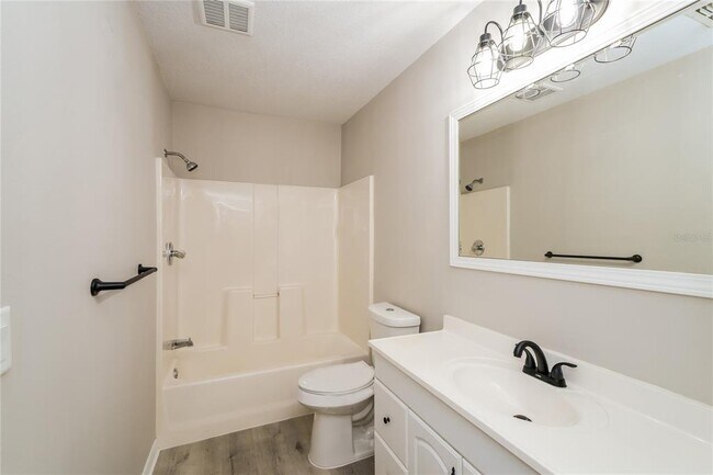 Building Photo - 9933 Lake Dr