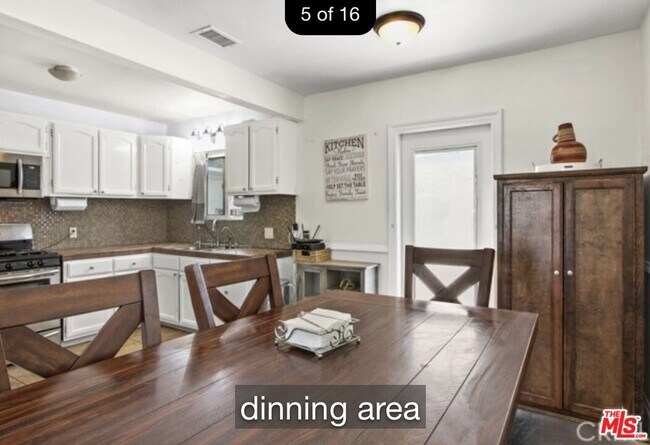 Building Photo - 11143 Ruthelen St