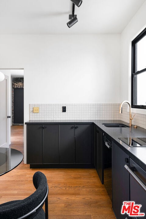 Building Photo - 3020 W Sunset Blvd