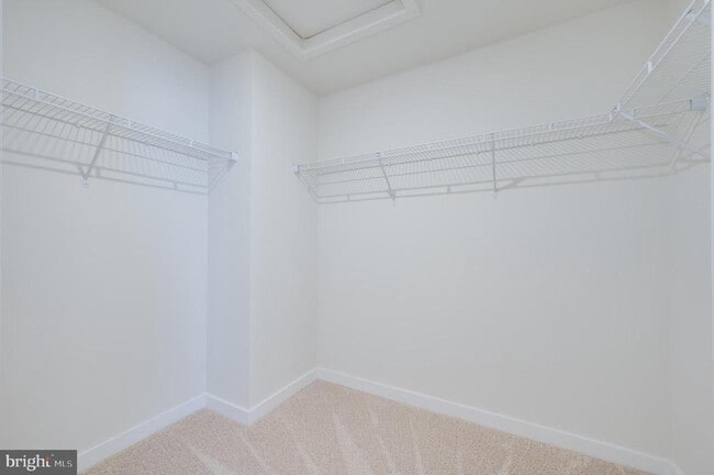 Building Photo - 14 Trotting Rd