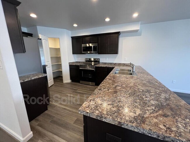 Building Photo - 1508 Danny Pl