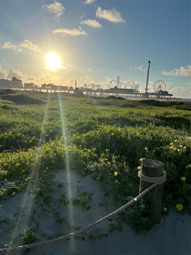 Building Photo - 2627 Avenue K