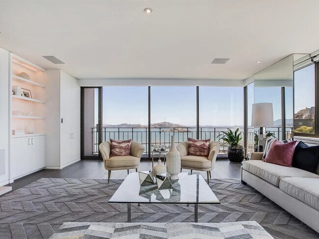 Building Photo - 1080 Chestnut St