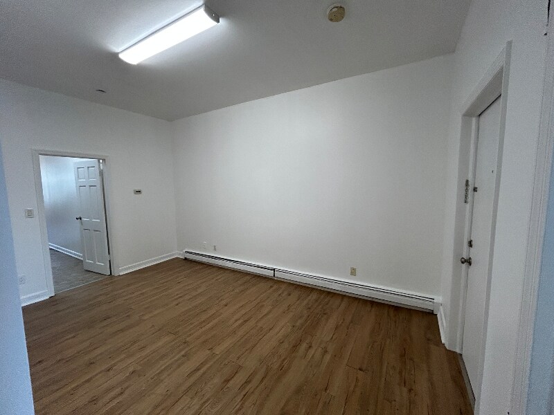 Building Photo - 150 Midland Ave