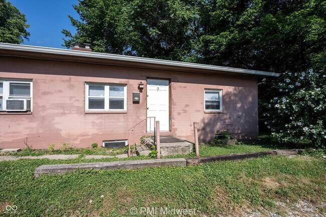 Primary Photo - 524 W 23rd St