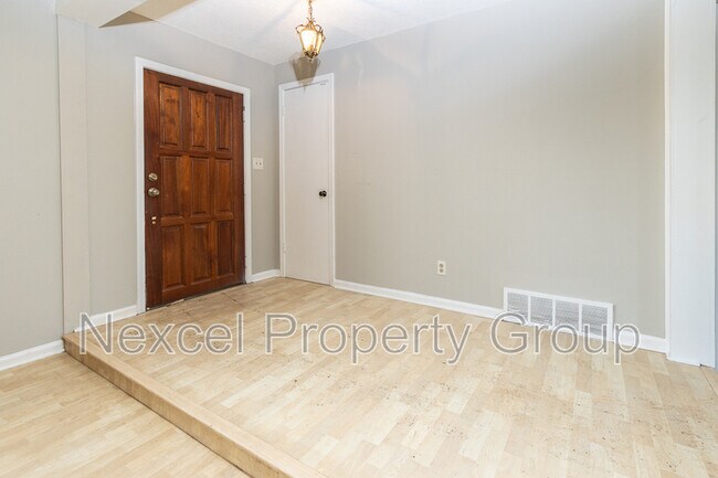 Building Photo - 5334 Wythe Cove