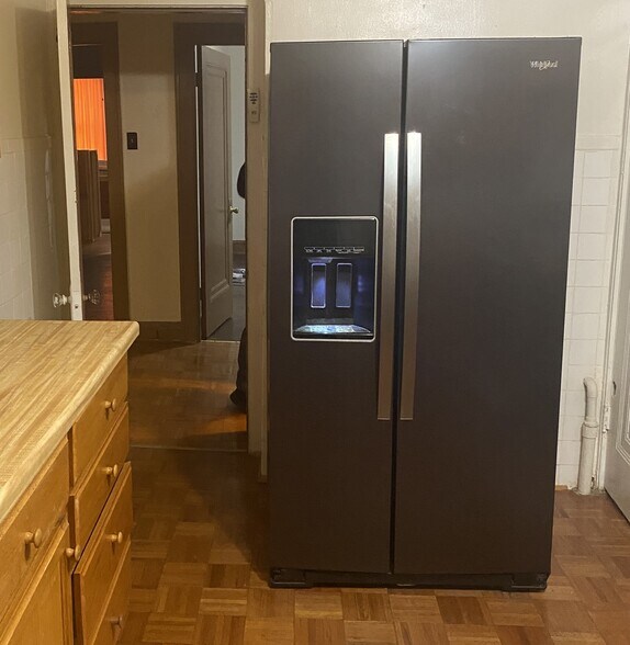 Refrigerator - 5155 Northland Ave