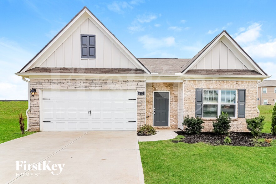 Building Photo - 110 Cypress Point