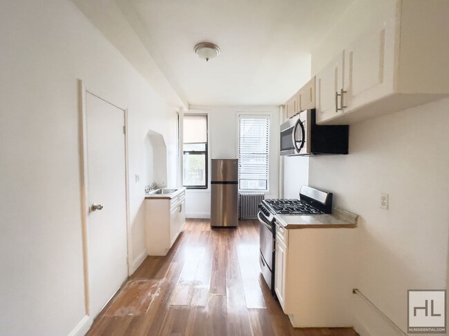 Building Photo - WYCKOFF AVENUE / Spacious 4-Room Rail Road...