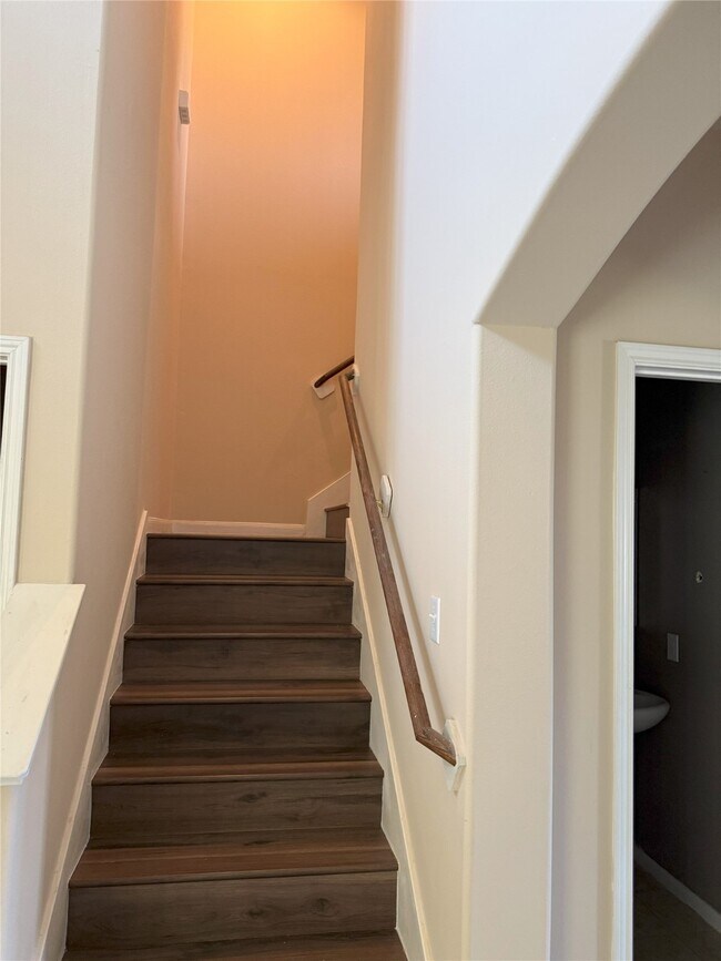 Building Photo - 22434 Albee Dr