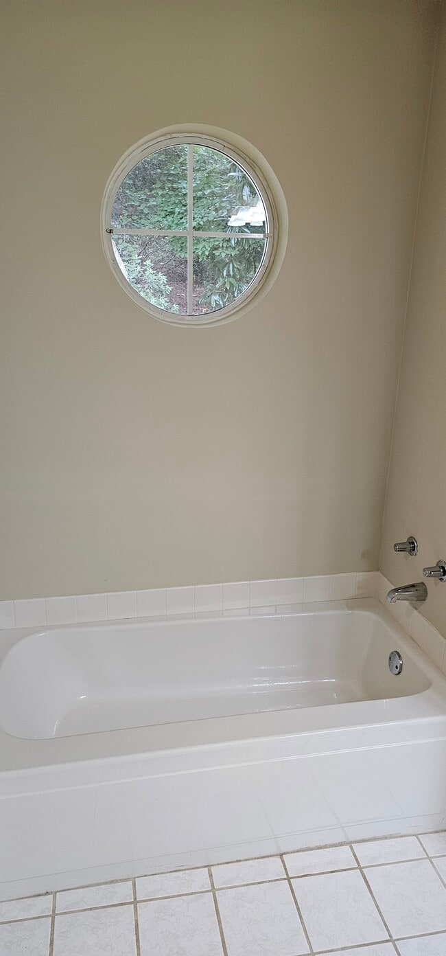 Building Photo - Overwood - Auburn