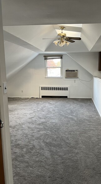 Building Photo - 6 Quebec Dr