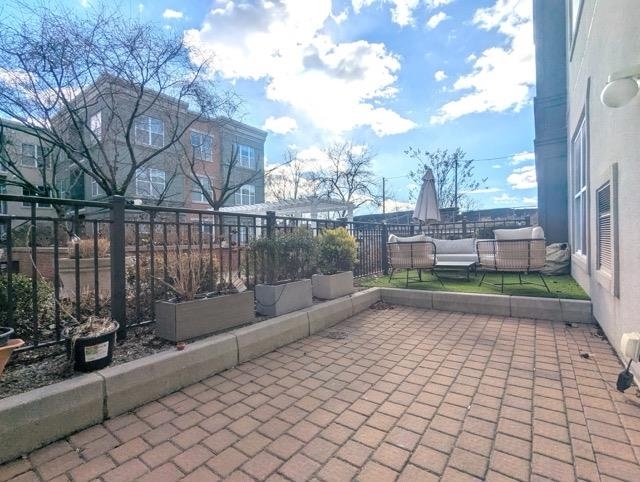 Building Photo - 443 2nd St