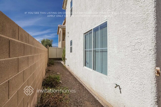 Building Photo - 8933 Jennifer Anne Ave