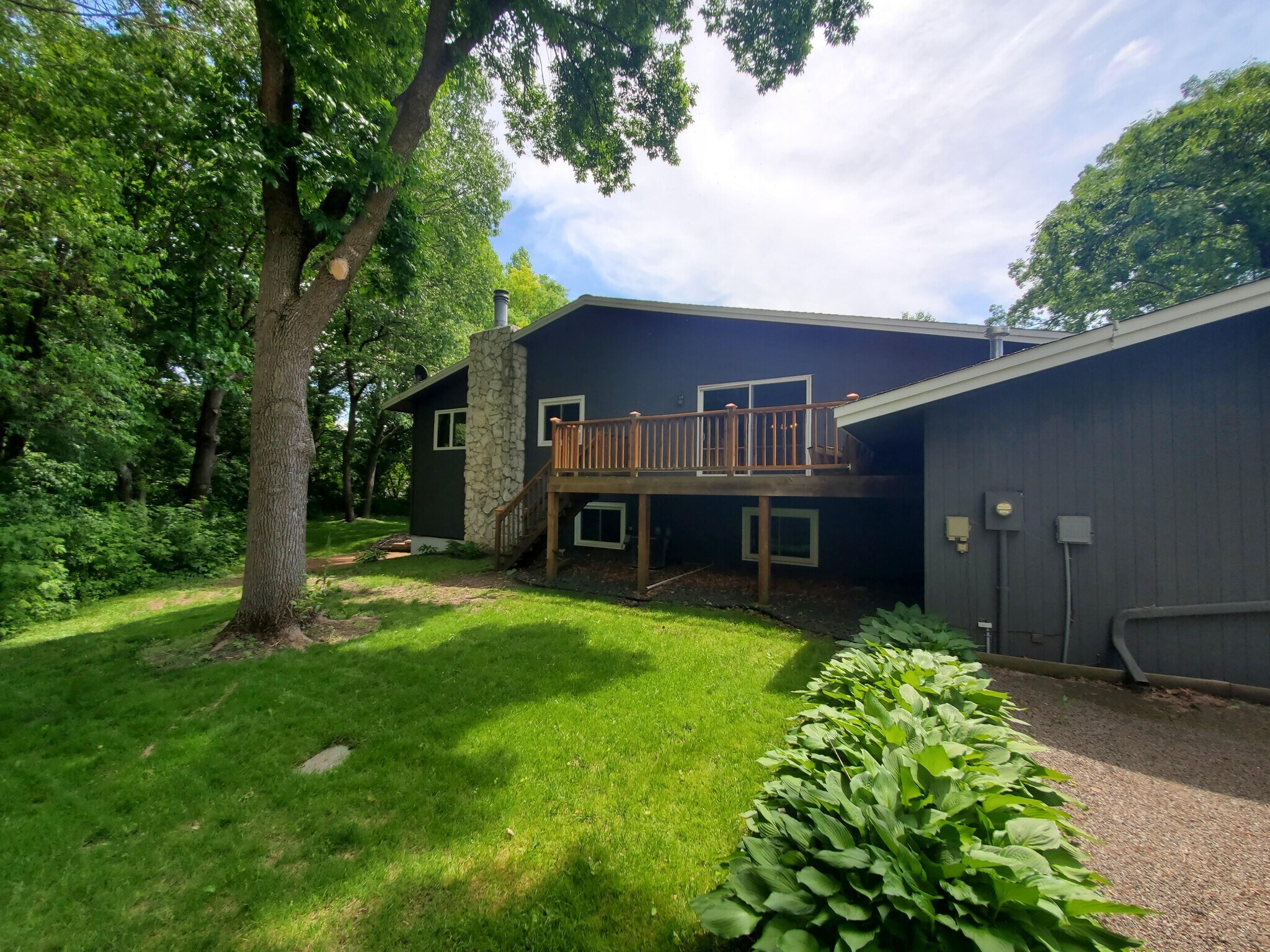 Building Photo - 2517 Cedar Hills Dr
