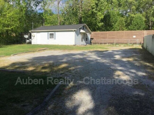 Building Photo - 1512 Wilson Rd