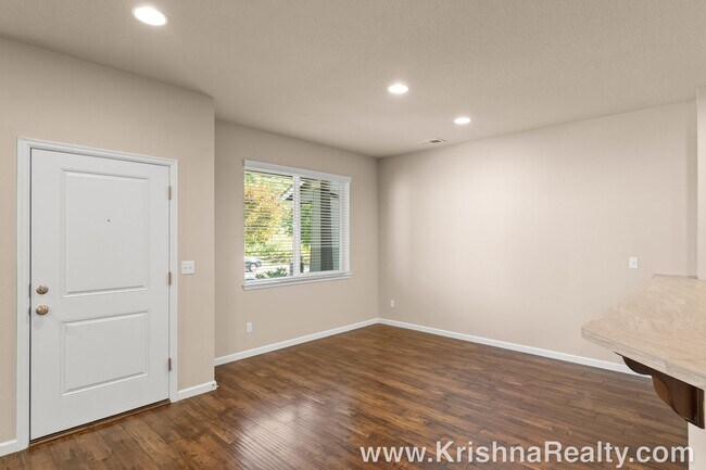 Building Photo - Lovely 4 BD | 2.5 BA | + Tech Niche | Single-Family Home | Coveted Abbey Creek | North Bethany | ...