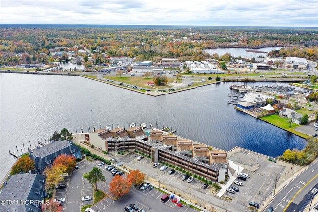 Building Photo - 77 E Water St