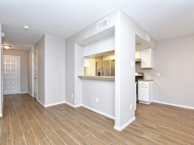 Building Photo - 8103 Tuscarora Trail