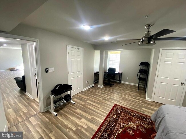 Building Photo - 2716 Lake Forest Dr