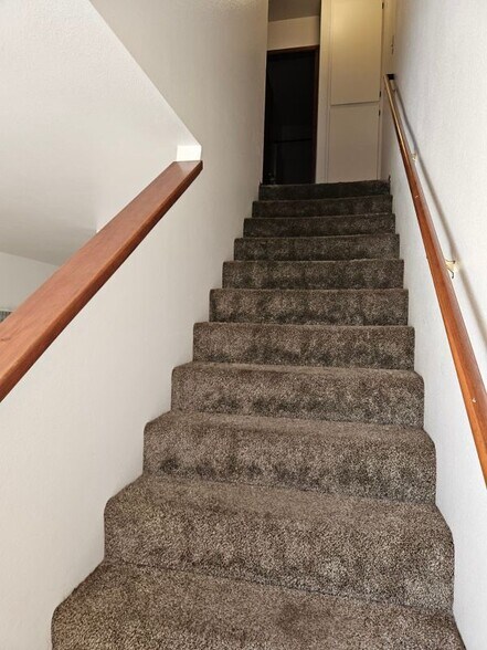 Building Photo - 1600 Fischer Ave