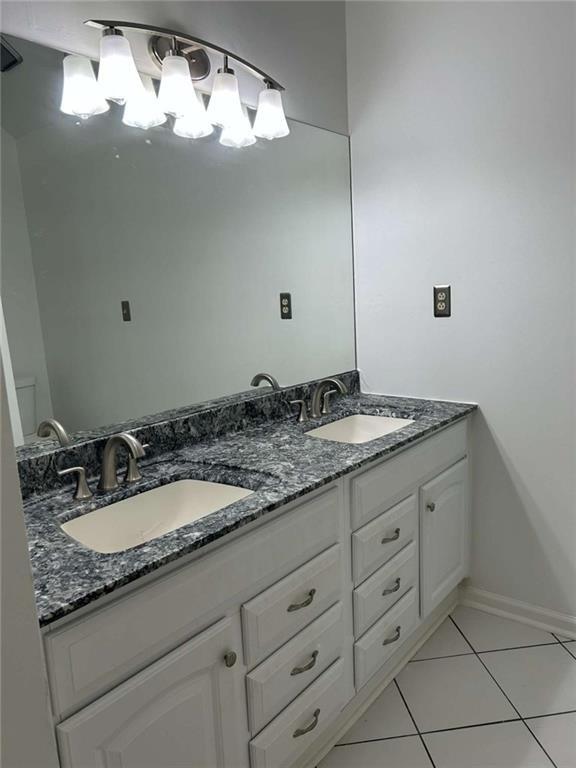 Building Photo - 717 Shore Dr