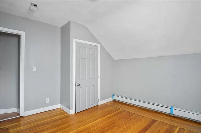 Building Photo - 111 Metcalf St