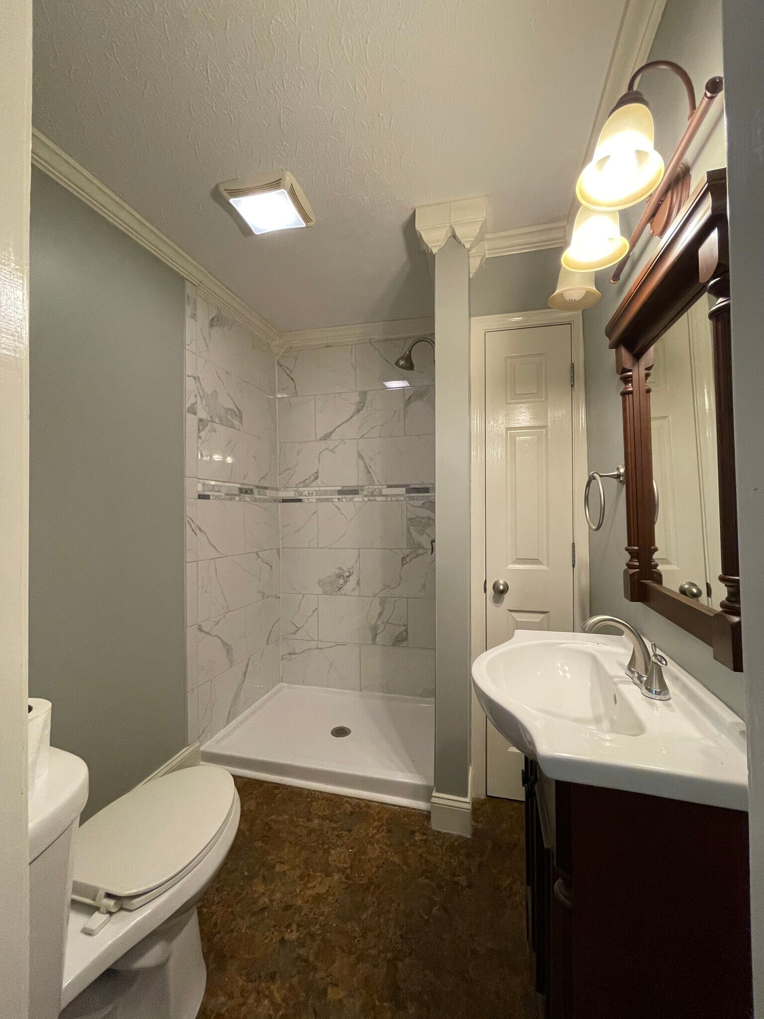 Building Photo - 162 Silver Dr