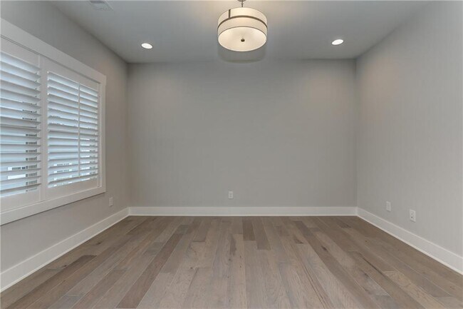 Building Photo - 1007 Fendley St