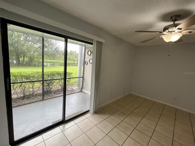 Building Photo - 2740 Oak Park Way