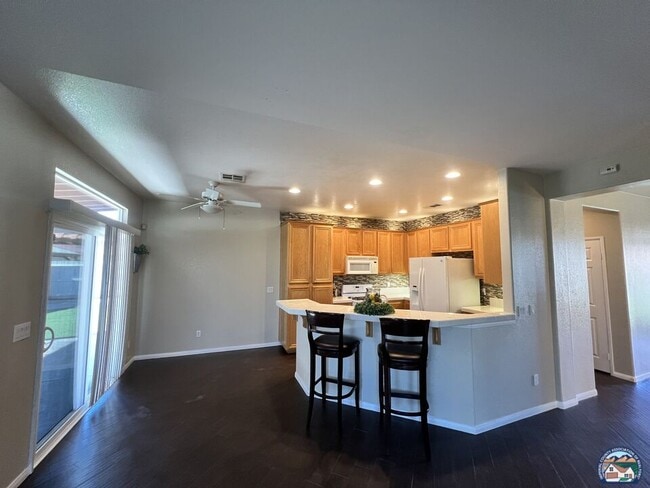 Building Photo - 1220 Mc Millin St