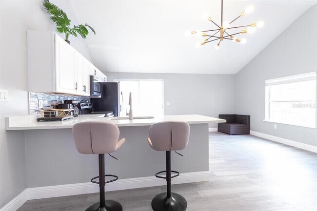 Building Photo - 4317 E Regnas Ave