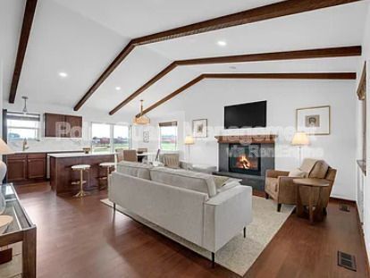 Building Photo - 728 Bristol Cir
