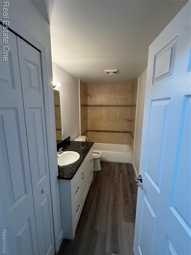 Building Photo - 7889 Chilson Rd