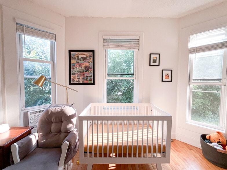 Building Photo - 3148 Columbus Ave