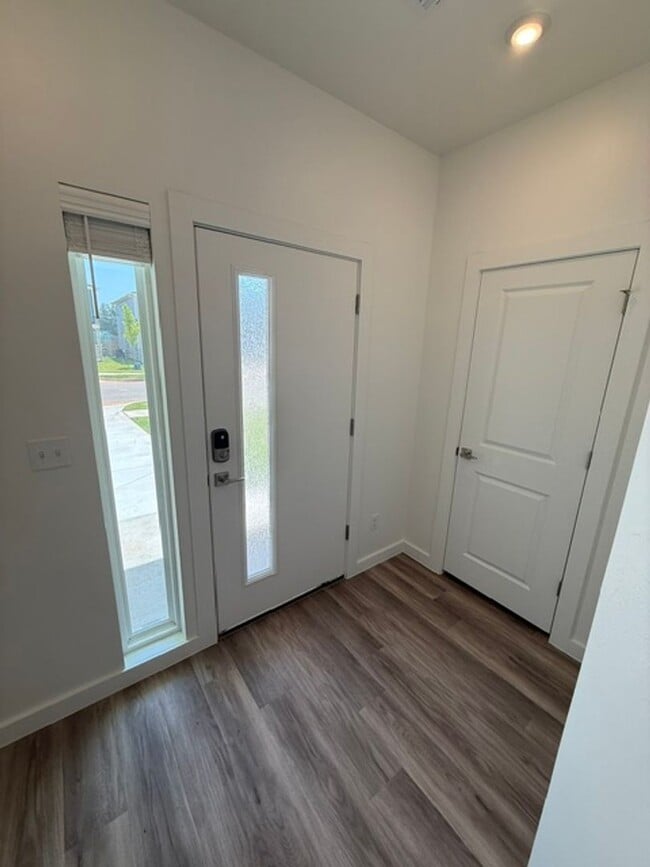 Building Photo - 1025 Prestige Pl