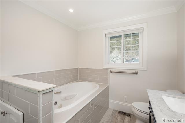 Building Photo - 2306 Orchard Ln