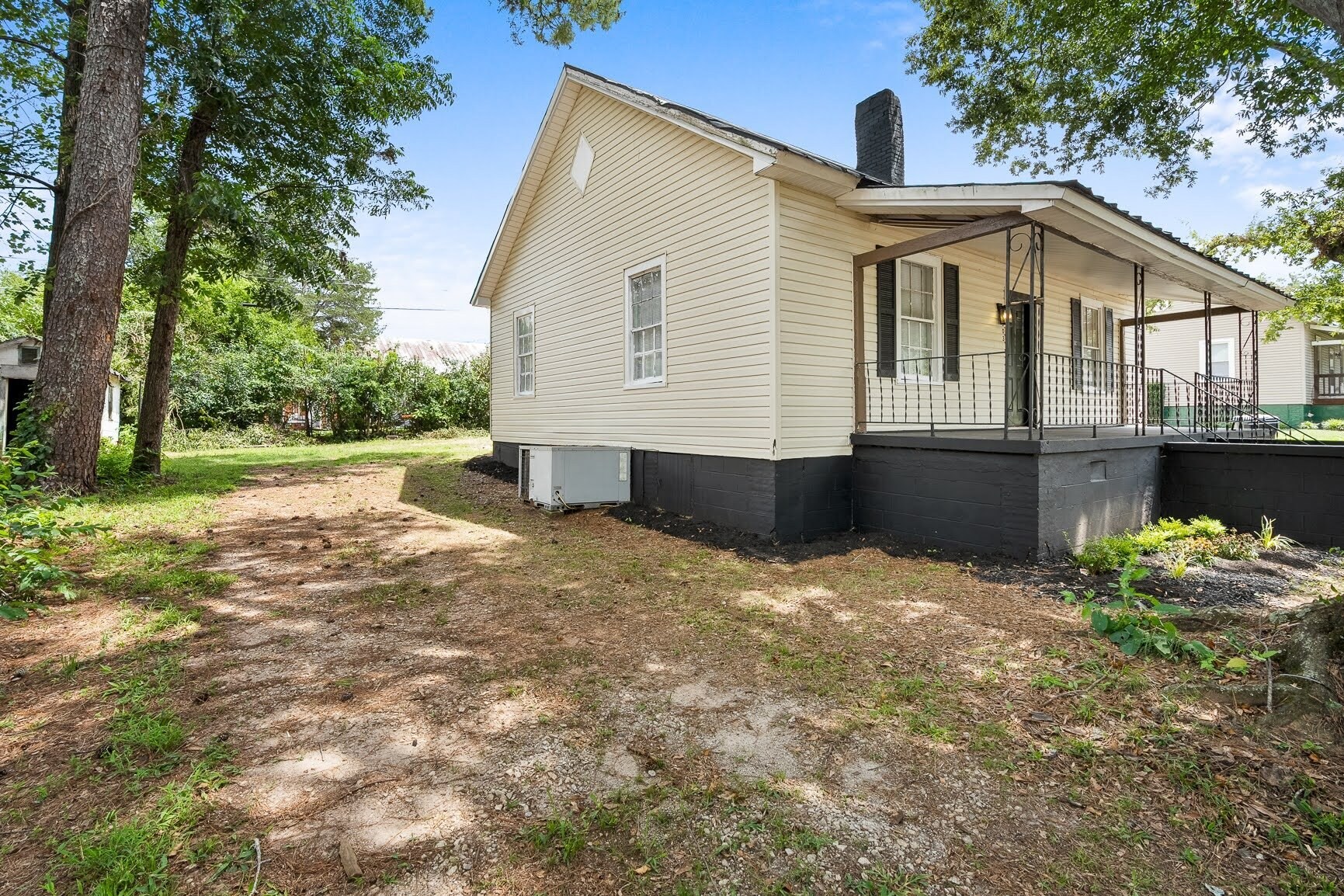 Building Photo - 503 Hayes St